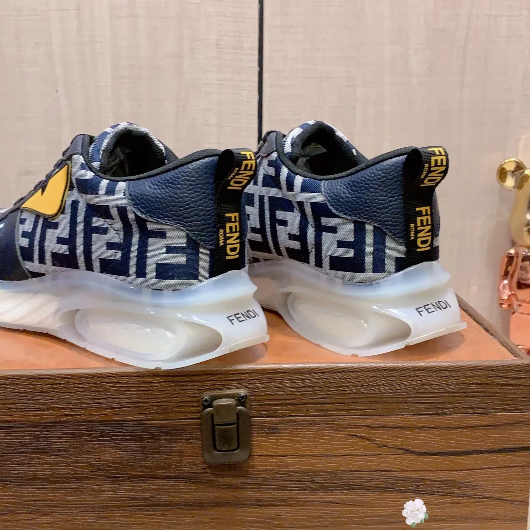 Men's men's shoes💰460💰💰🎩🎩[Lightning][Lightning] "FENDI*" The latest and most popular casual shoes, top brand [Seduce] luxury~purchase, top~quality. [Strong] The upper is made of imported breathable cowhide with material ➕ breathable sheepskin feet (•) and fine workmanship. The original stylish and stylish soft rubber wear-resistant and non-slip outsole is light and comfortable on the feet. The real thing looks better when taken in real life. 013: code: 38-44, 3️⃣ colors